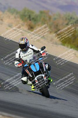 media/Dec-18-2022-SoCal Trackdays (Sun) [[8099a50955]]/Turn 10 (140pm)/